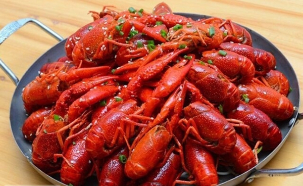 80后華為男如何將油悶大蝦賣出百萬(wàn)業(yè)績(jī)！