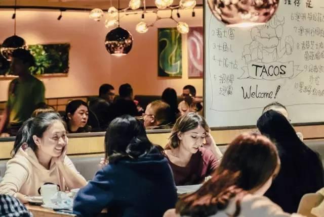 天吶！他開了60多家店，竟然1道菜也不會做|餐飲界