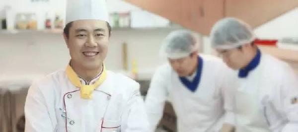 等到餐廳生意不好再去調整？