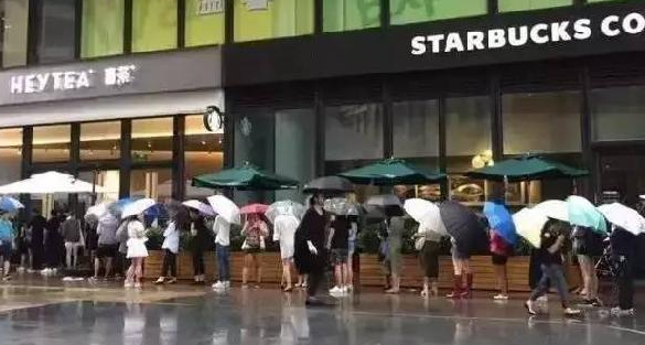 臥底喜茶北京代購群：排隊沒升級，黃牛卻“升級”不少