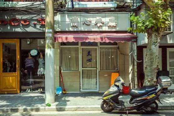 不讓“米其林”小店曇花一現(xiàn)！上海推進(jìn)小餐飲“標(biāo)準(zhǔn)化管理”|餐飲界