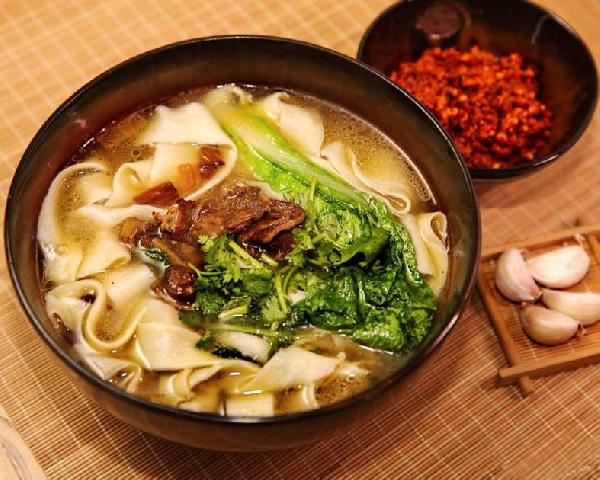 地方小吃里全都是機會！不信看看這3個老板是怎么賺的……|餐飲界