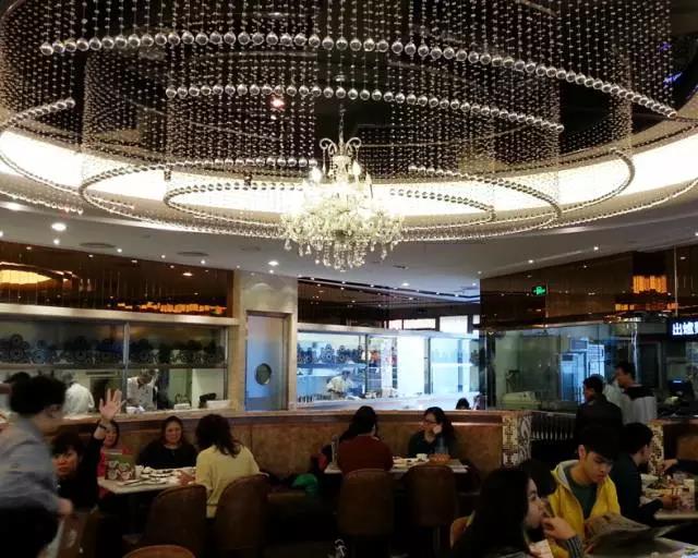 大家樂撤出華東，翠華、稻香業(yè)績下滑……“港式餐飲”怎么了？|餐飲界
