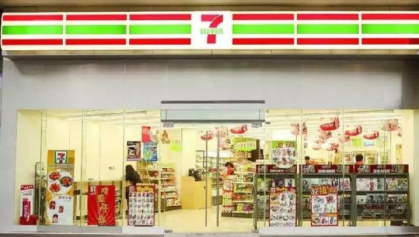3年少賣80億包，一個(gè)明星爆品如何走下神壇