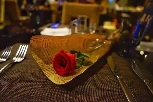 6個餐廳營銷怪招，讓顧客心甘情愿多掏錢！|餐飲界