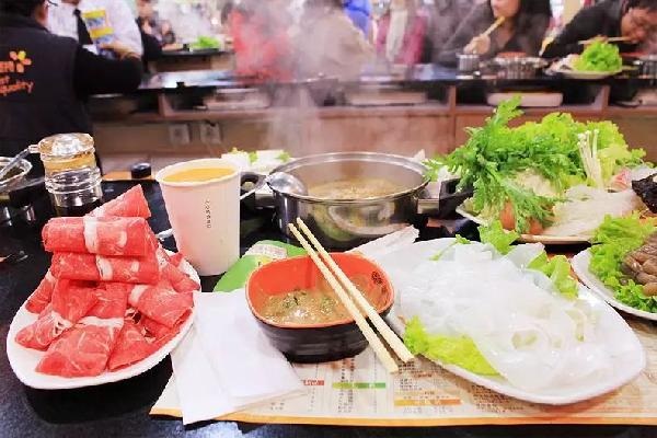 ?呷哺呷哺“食品CEO”涉嫌嚴重違紀，被勸退！