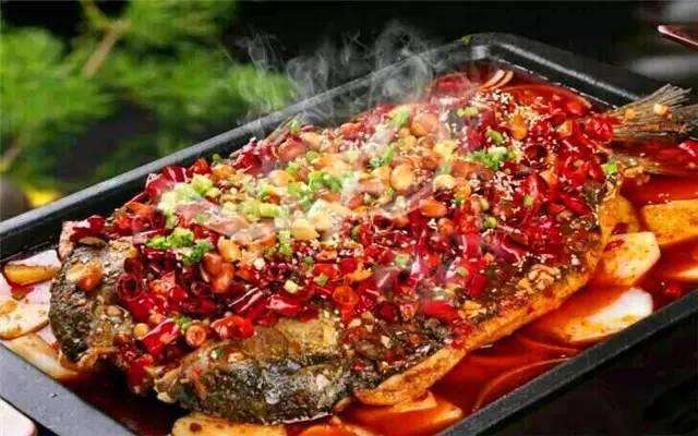 縱有萬般風(fēng)情，不及同桌的蛙烤魚銷魂