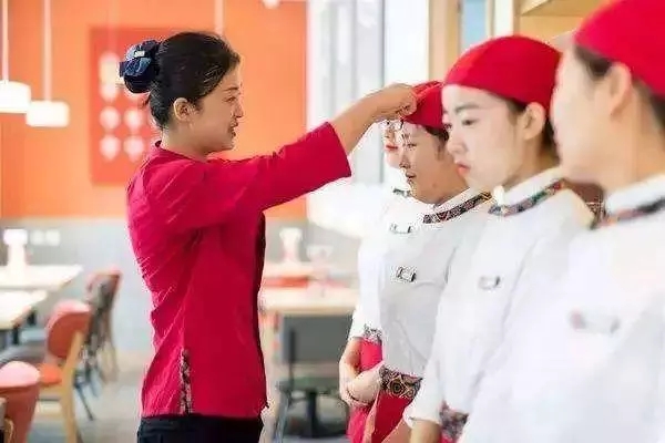 餐飲店長(zhǎng)帶隊(duì)伍9步走，員工個(gè)個(gè)都干勁兒十足！|餐飲界
