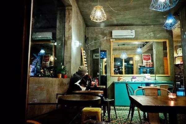 為什么你的連鎖店，敵不過(guò)隔壁的夫妻小店？