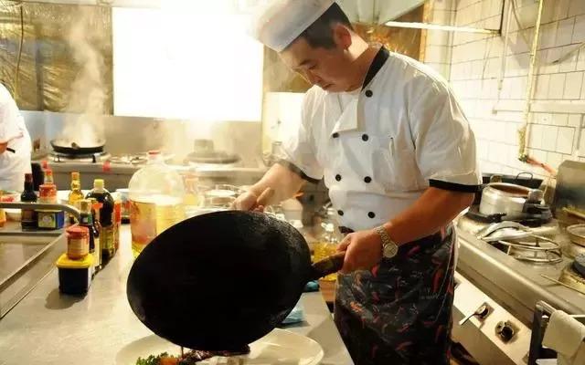 開餐廳四個數(shù)據(jù)定生死，不會算你就永遠做不大！