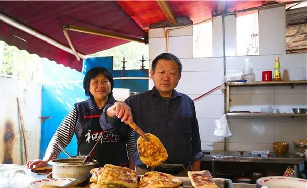 即便搬遷5次，顧客依然能慕名而來，這家餐廳有什么高招？