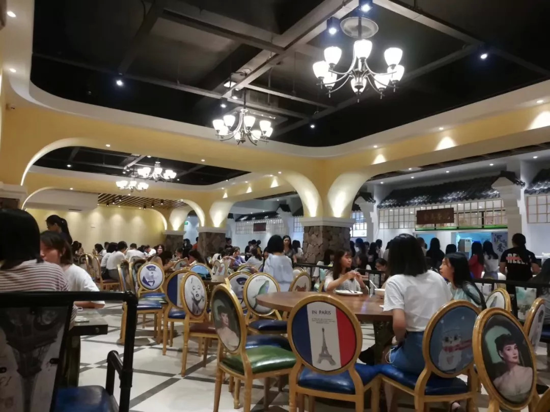 餐廳沒人氣，別再訓(xùn)斥廚師和服務(wù)員了，很可能是你不會(huì)“裝”！ | 創(chuàng)業(yè)筆記