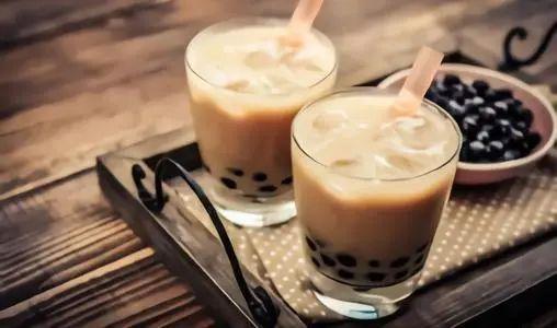 奈雪的茶、喜茶、珍蜜堂全面進(jìn)擊，疫情后的茶飲市場將誰主沉浮?|餐飲界