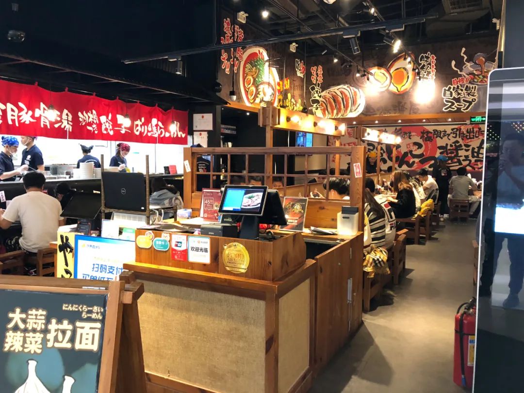 高速進階的餐飲SaaS服務商們，誰了對商家的“味”？