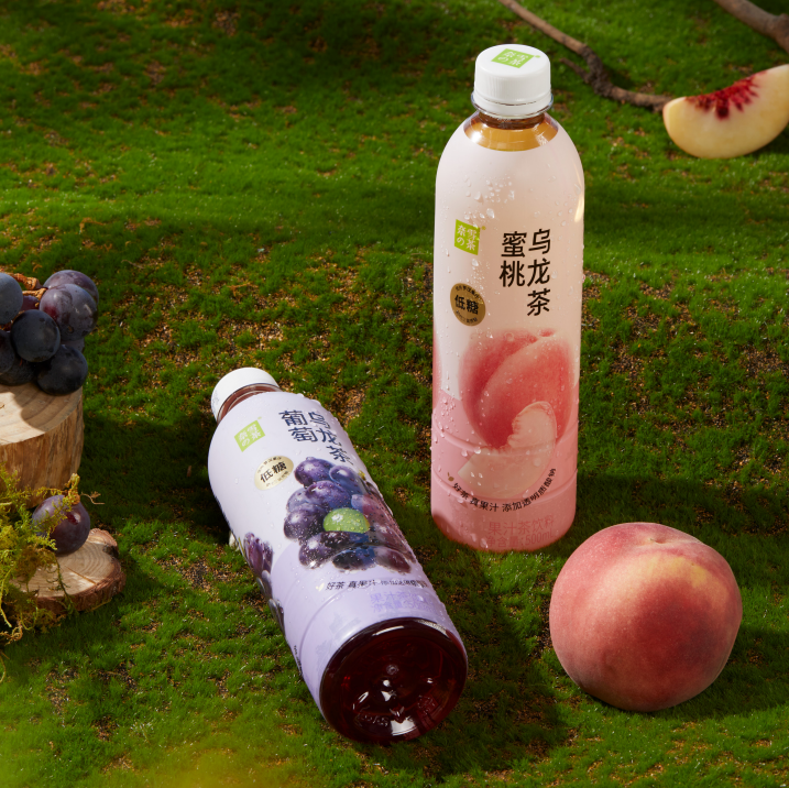 奈雪瓶裝茶進(jìn)入低糖2.0時代、樂樂茶退出南市場｜飲品周報第14期|餐飲界