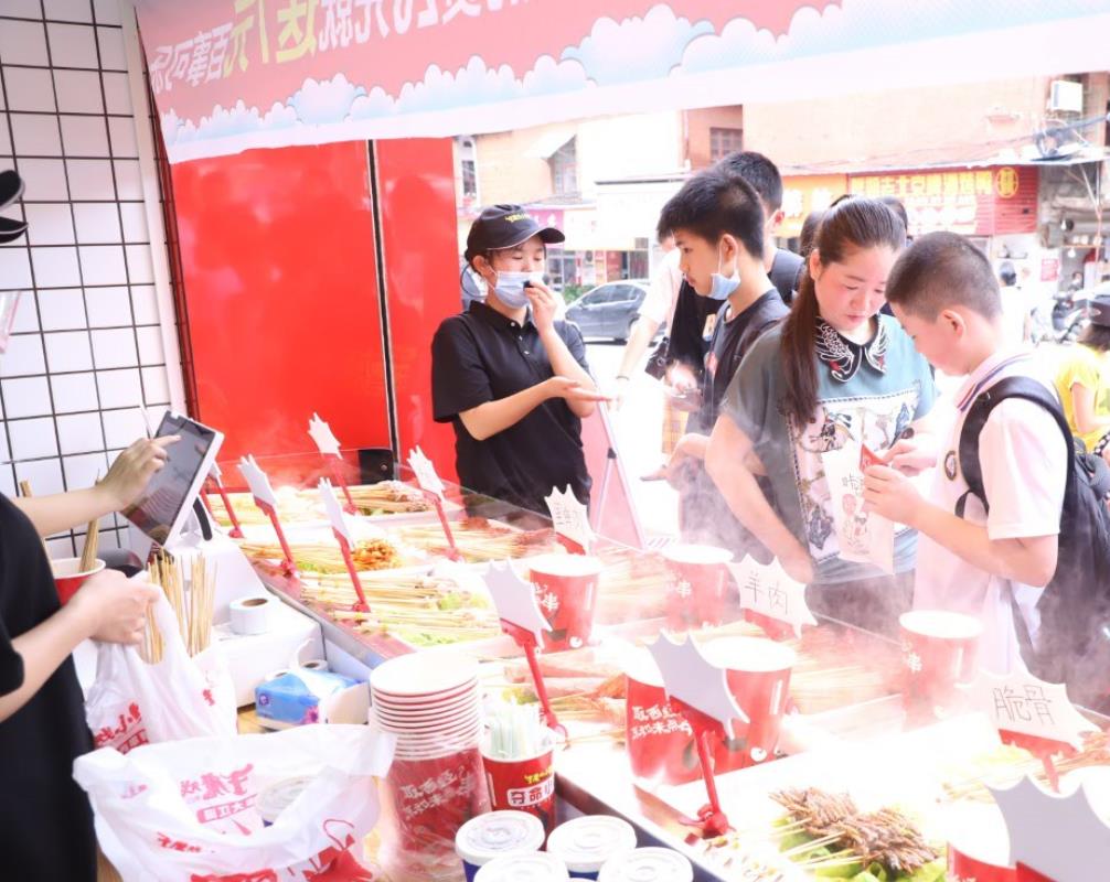 用微信可直接點(diǎn)外賣，騰訊推出企業(yè)推幫餐館自動(dòng)攬客