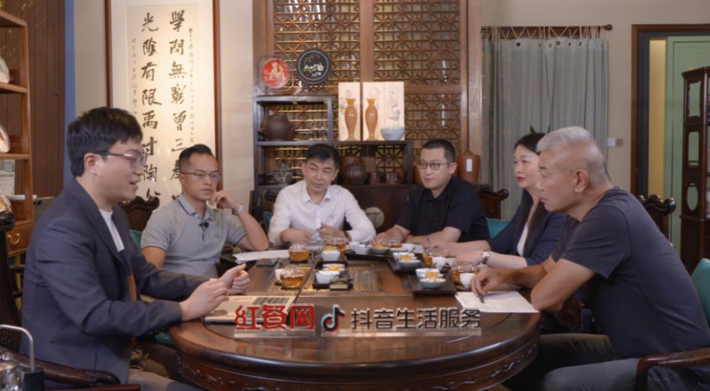 18位餐飲人齊聚，共同探討特殊時期線上經(jīng)營新趨勢、增長新方法