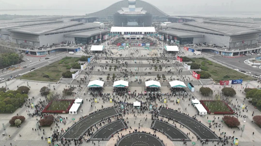 全新升級(jí)、助力贏戰(zhàn)2024，這場(chǎng)食材大展3月與您相約在春暖花開的武漢！