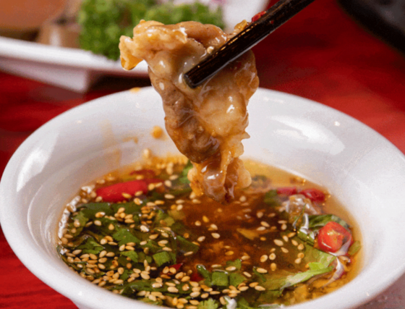 你在各大火鍋連鎖品牌吃到的蘸醬，就來(lái)自奉賢這家企業(yè)
